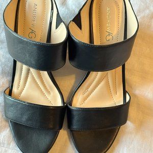 Andrew Geller Black Wedge Sz  Women's 7.5M